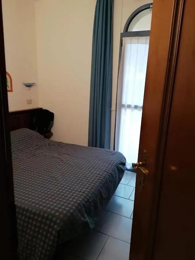 *** Apart-hotel Residenza Dei Cavalleggeri San Vincenzo Itália